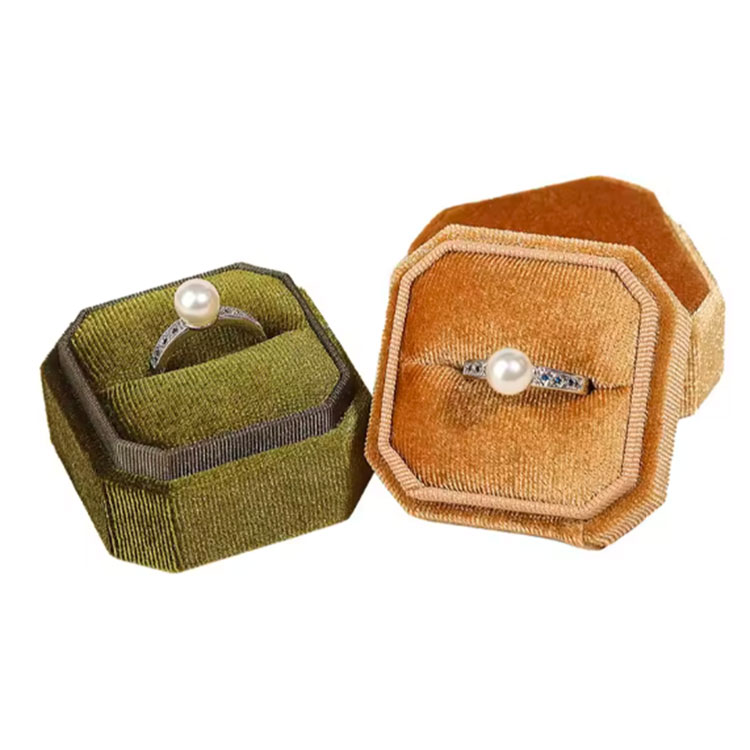 なぜ結婚式のためにエレガントなリングボックスにハード素材が必要なのですか？